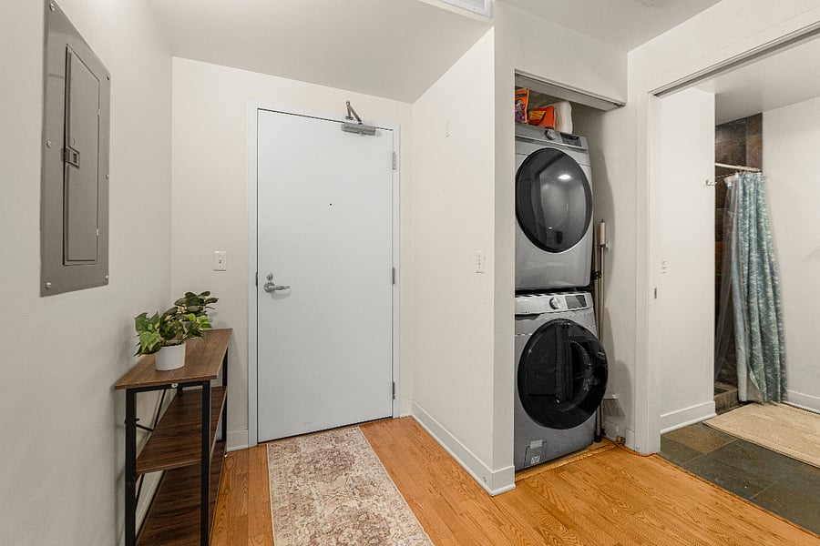 Furnished Finder property 1001856_1 photo 8