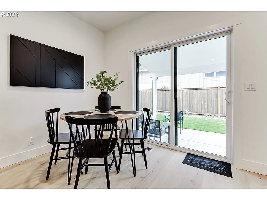 Furnished Finder property 1001863_1 photo 8
