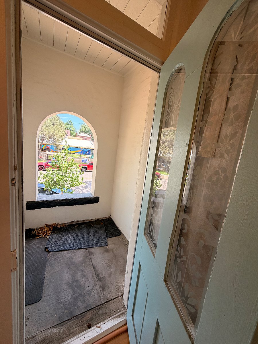 Private balcony in bedroom 3 