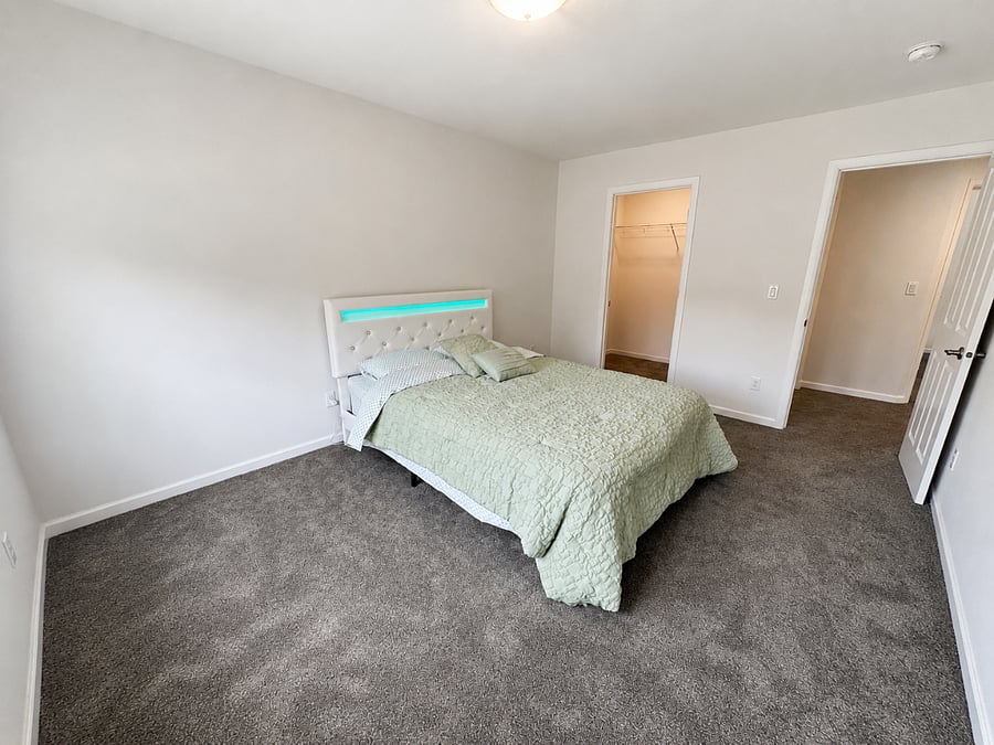 Furnished Finder property 1001887_1 photo 16