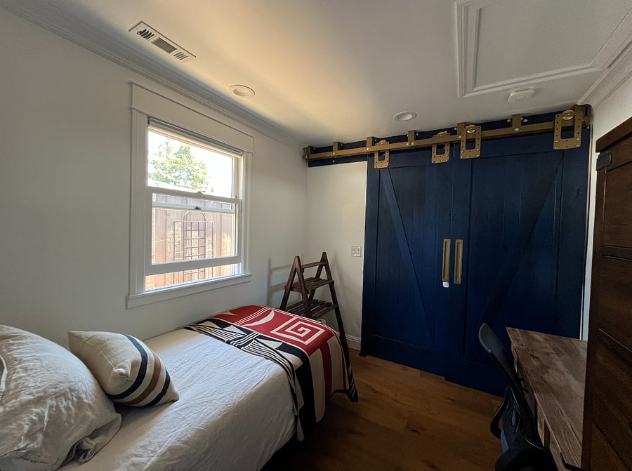 Barn doors with privacy lock