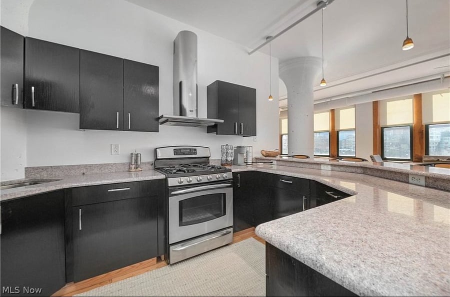 Furnished Finder property 1001900_1 photo 4