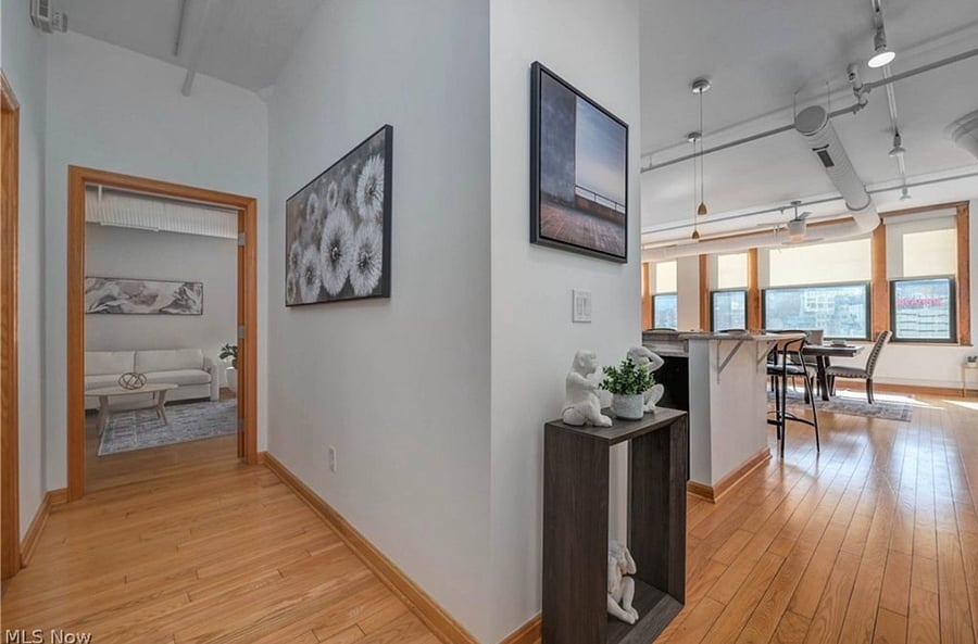 Furnished Finder property 1001900_1 photo 25