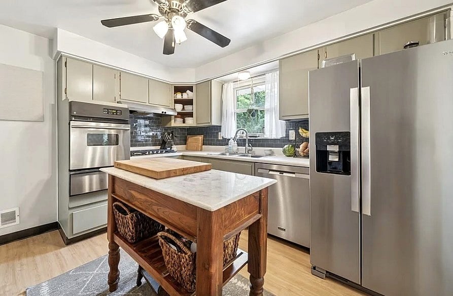 Furnished Finder property 1001901_1 photo 4