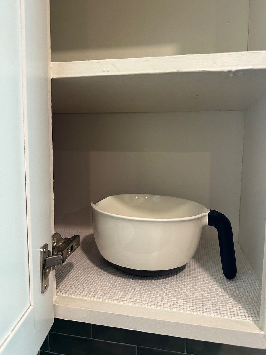I always look for that one perfect mixing bowl with the handle.