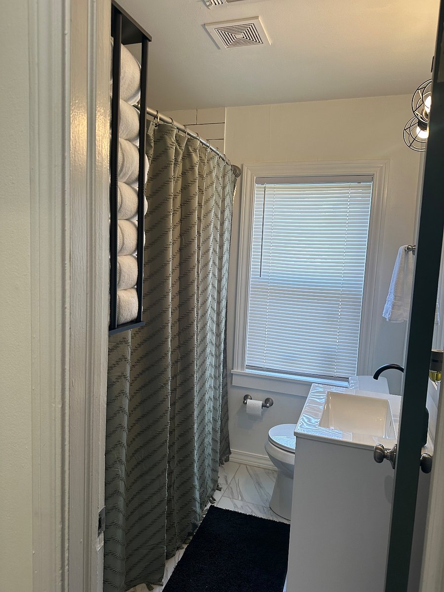 We provide plenty of towels/linens.