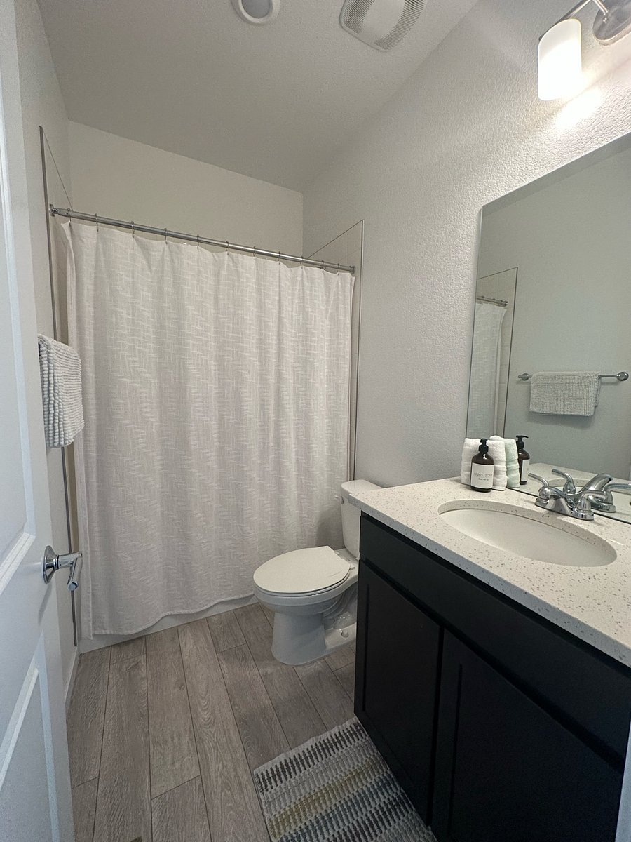 Furnished Finder property 1001930_1 photo 14