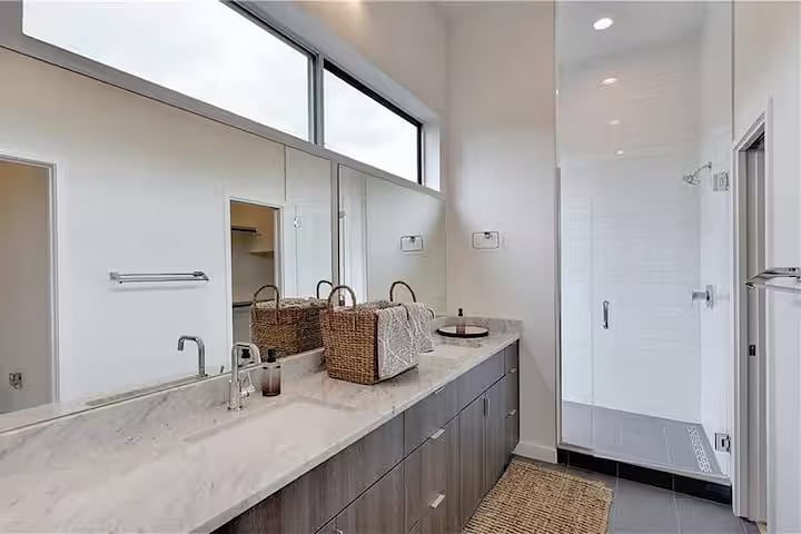 Furnished Finder property 1001934_1 photo 22