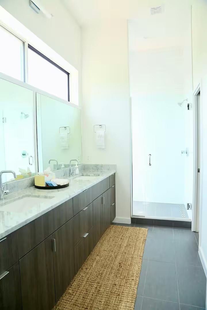 Furnished Finder property 1001934_1 photo 23