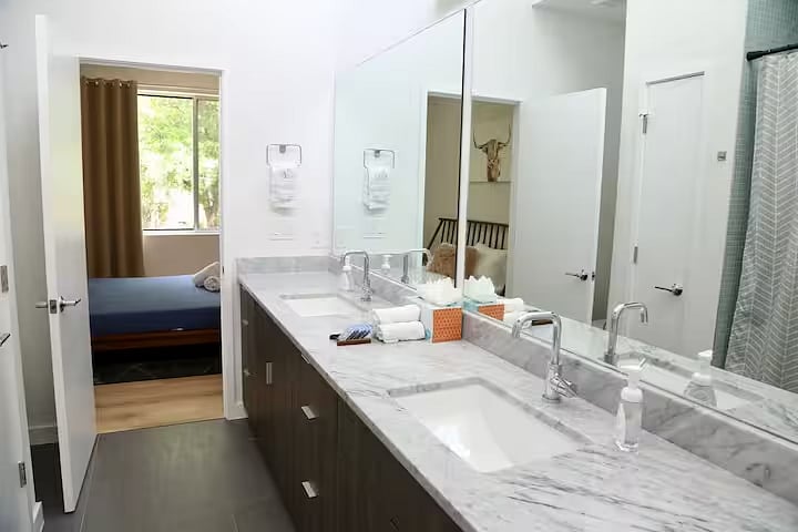 Furnished Finder property 1001934_1 photo 21