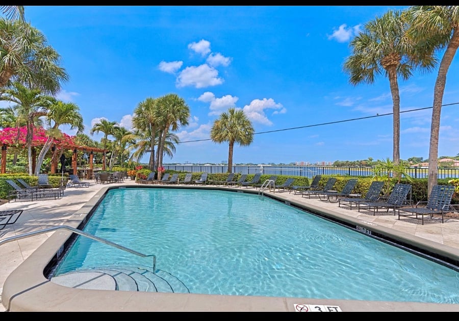 Furnished Finder property 1001944_1 photo 18