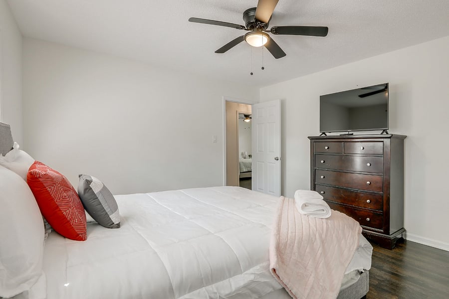 Furnished Finder property 1001945_1 photo 15