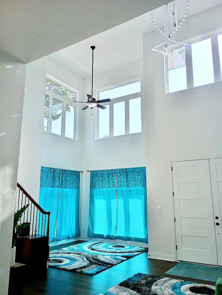 Foyer with high ceilings