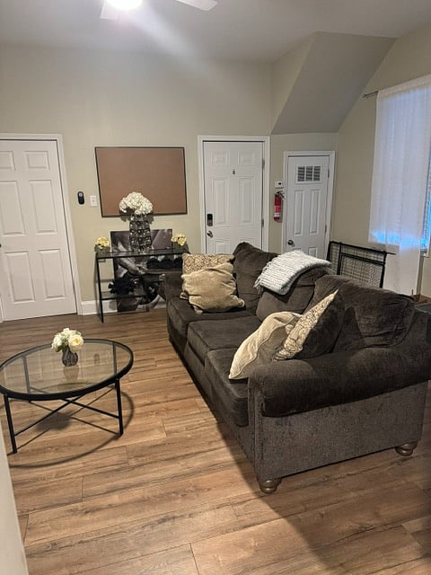 Furnished Finder property 1002036_1 photo 6