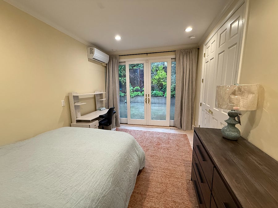 Furnished Finder property 1002046_1 photo 9
