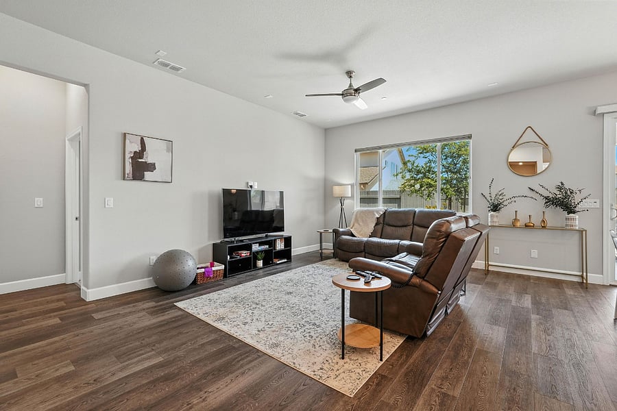 Living Room - Smart TV, small workout/yoga equipment