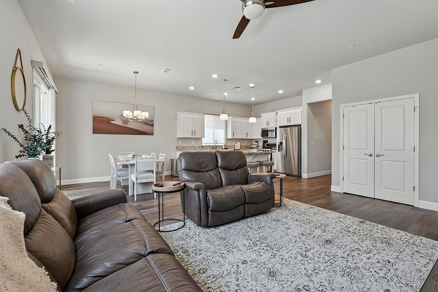 Open Floor Plan Living/Dining/Kitchen Area