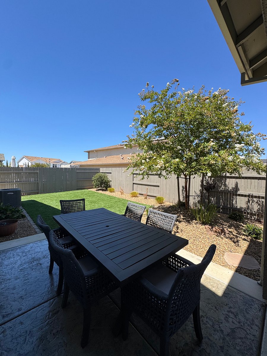 Furnished Finder property 1002055_1 photo 47