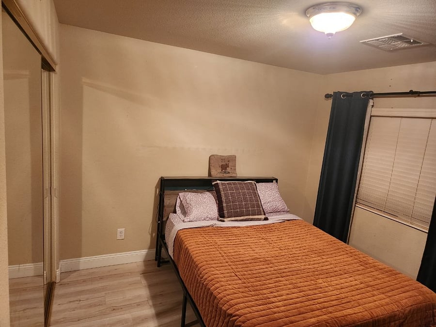 Furnished Finder property 1002061_1 photo 11