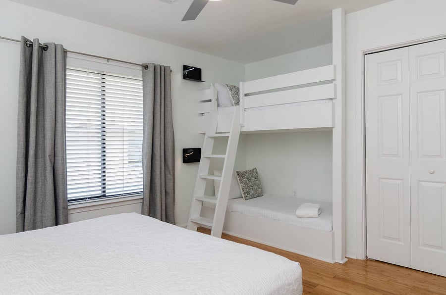 Furnished Finder property 1002062_1 photo 9