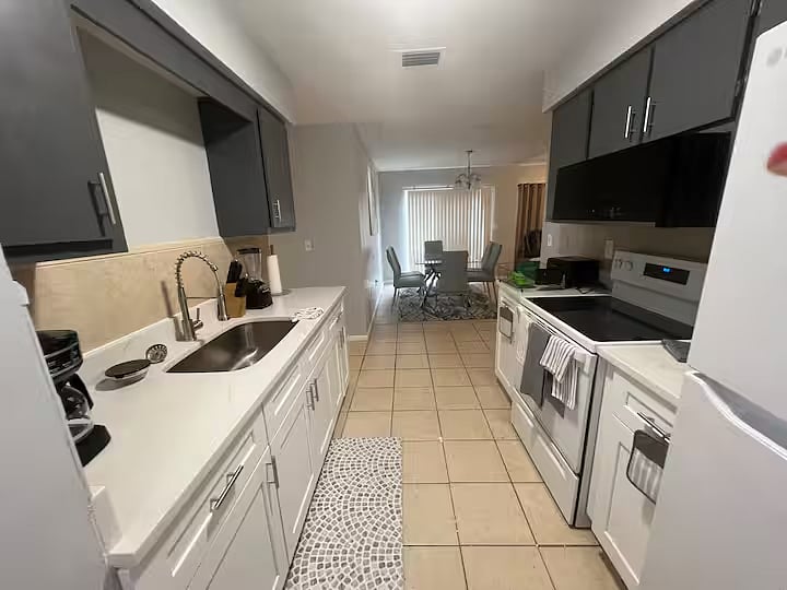Furnished Finder property 1002069_1 photo 6
