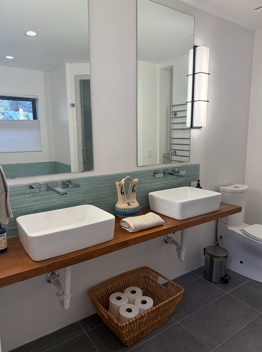 Furnished Finder property 1002085_1 photo 3