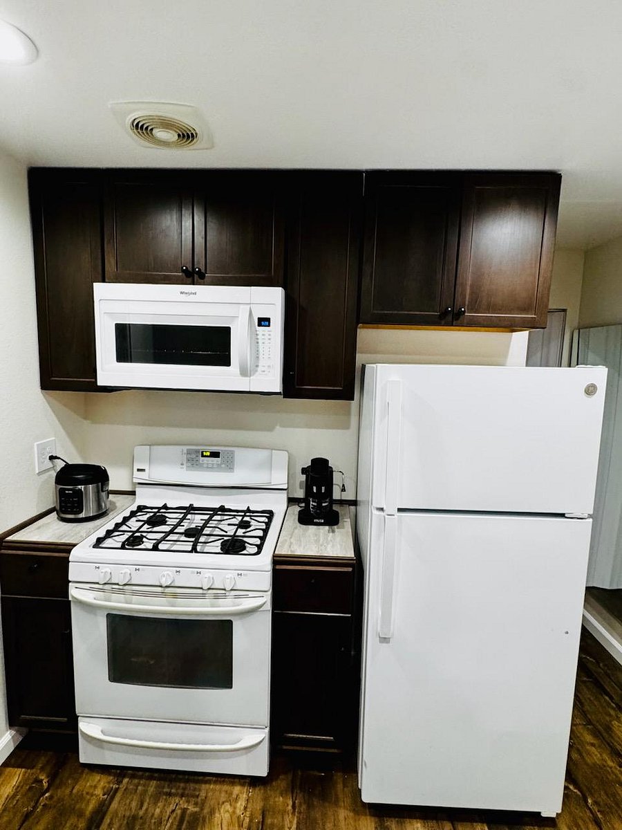 Furnished Finder property 1002097_1 photo 3