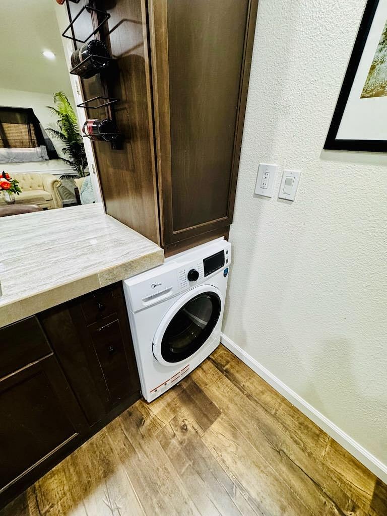 Furnished Finder property 1002097_1 photo 4