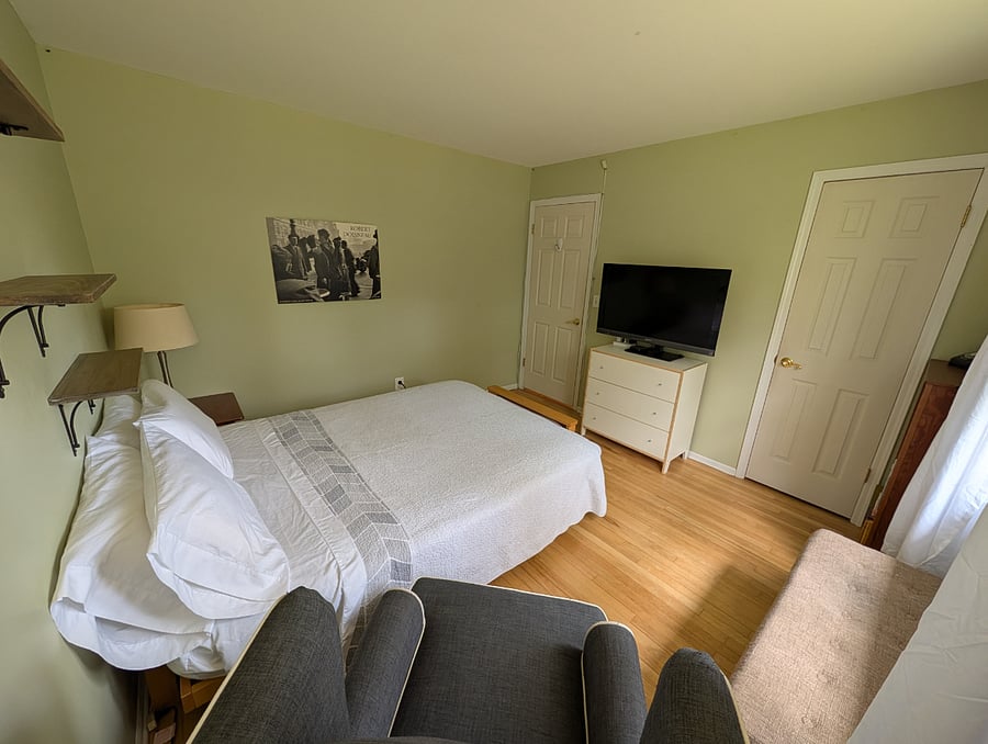 Second bedroom