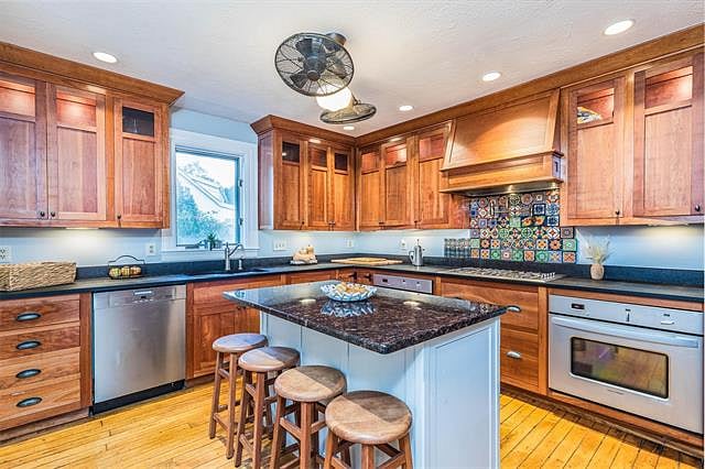 Furnished Finder property 1002135_1 photo 3