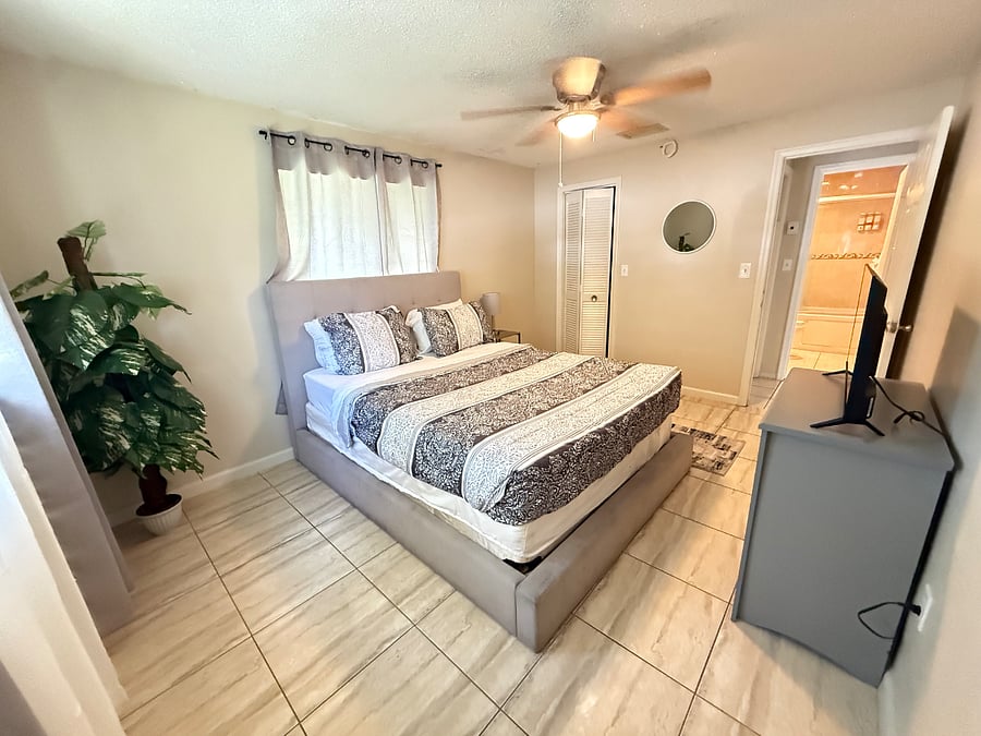 Furnished Finder property 1002157_1 photo 4