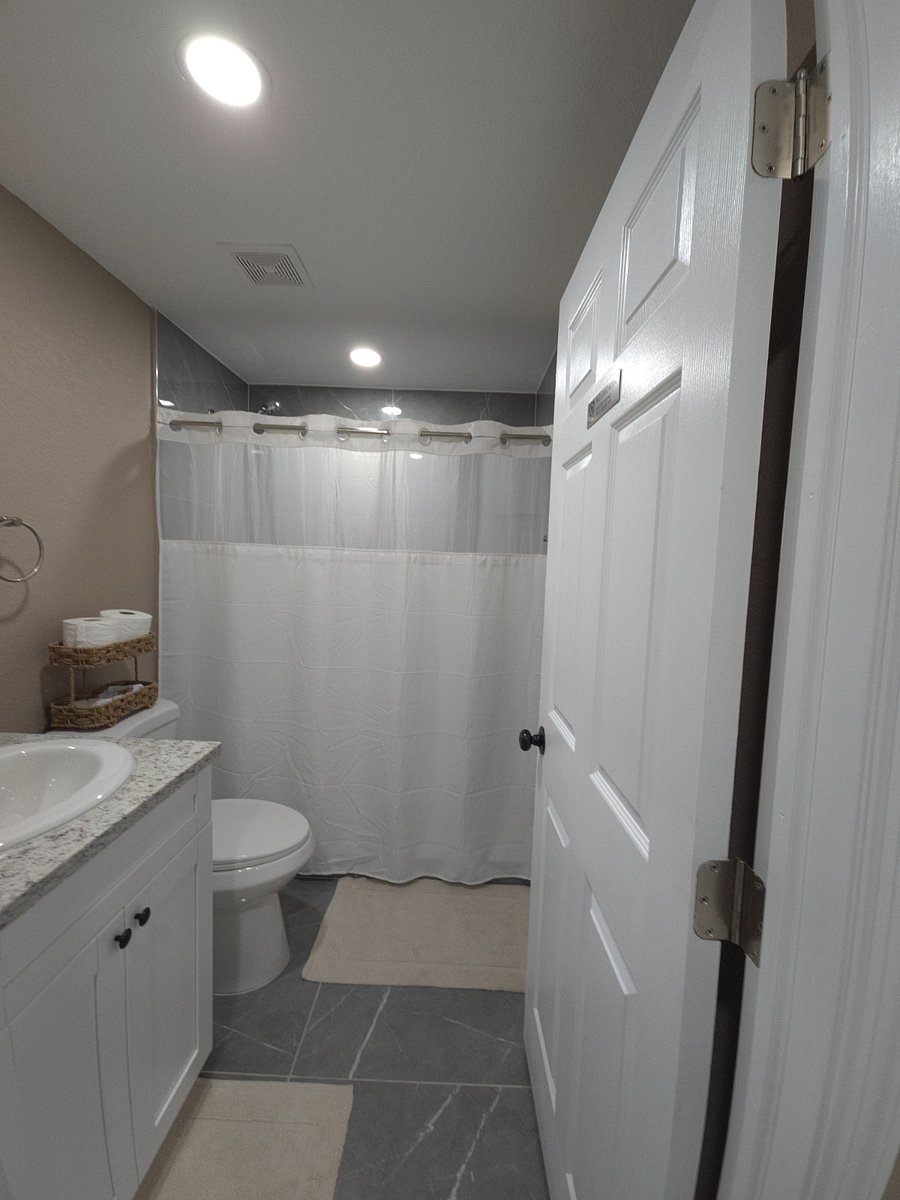 Furnished Finder property 1002164_1 photo 20