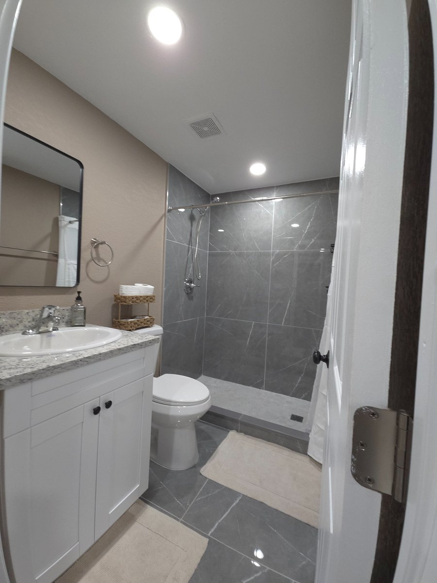 Furnished Finder property 1002164_1 photo 21