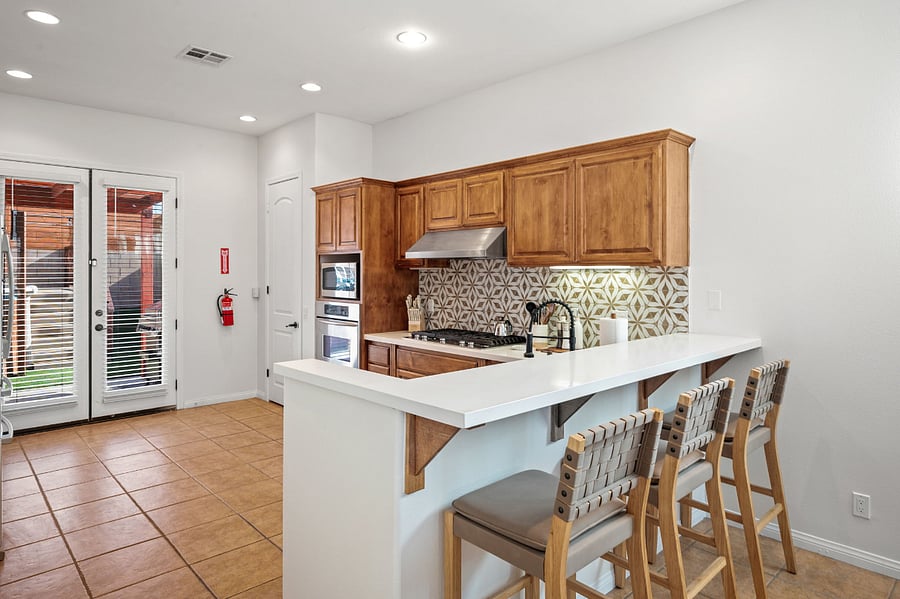 Furnished Finder property 1002174_1 photo 12