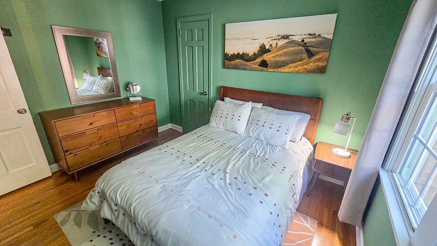 Bedroom - Full Size
