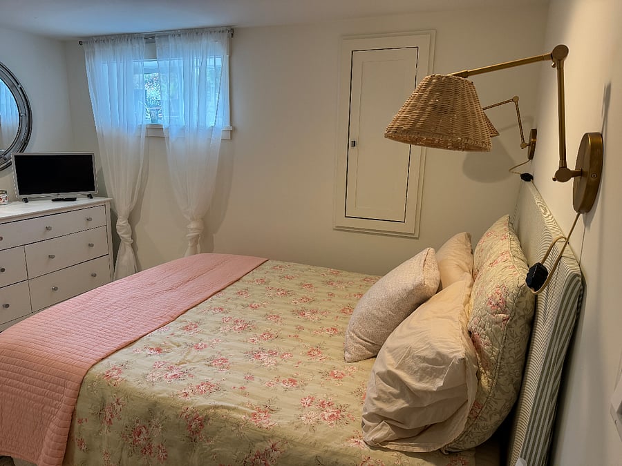 queen sized bed