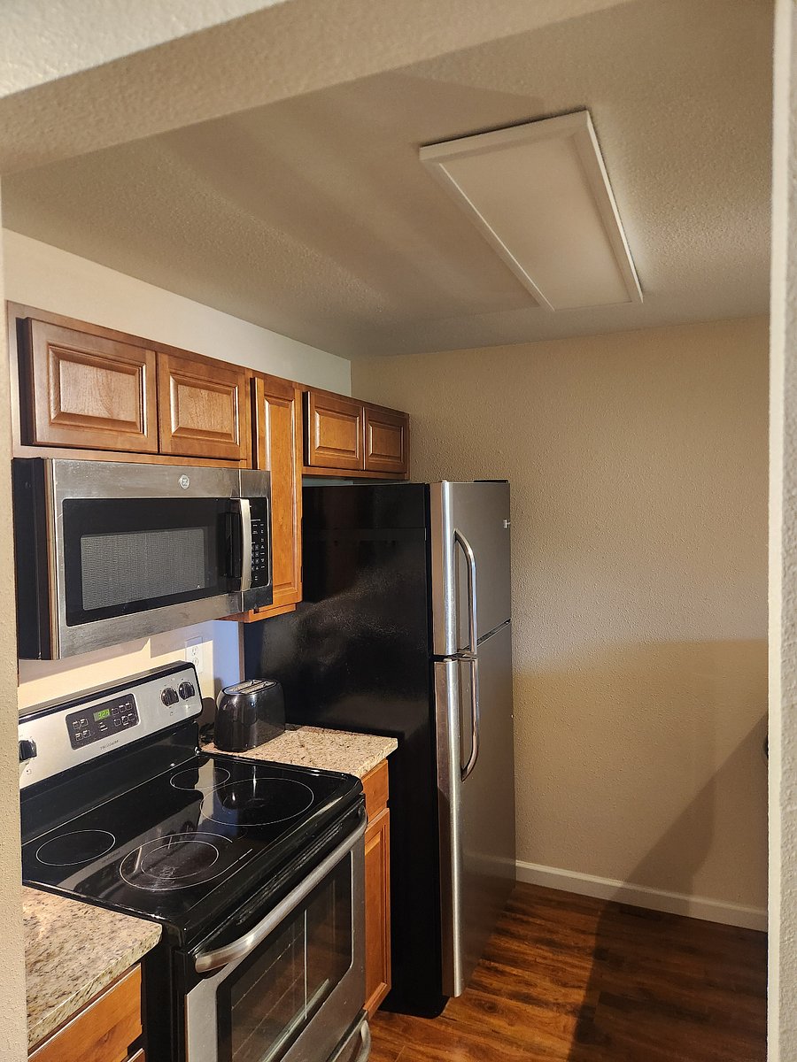 Furnished Finder property 1002240_1 photo 3
