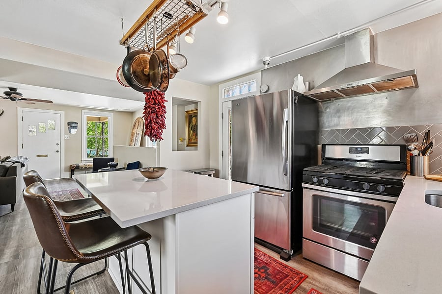 Furnished Finder property 1002250_1 photo 11