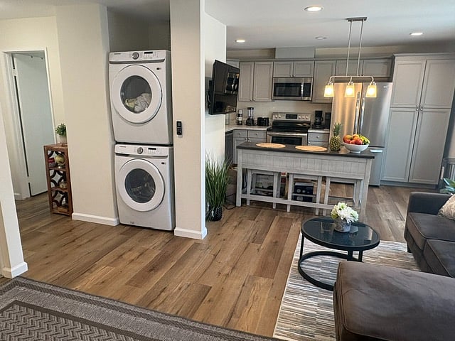 Furnished Finder property 1002253_1 photo 3
