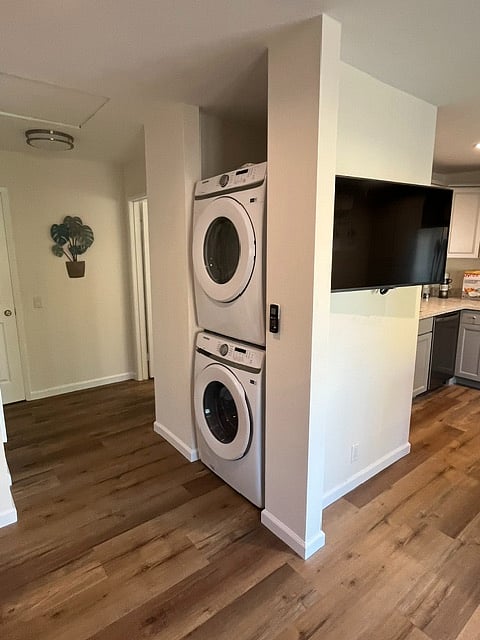 Furnished Finder property 1002253_1 photo 8