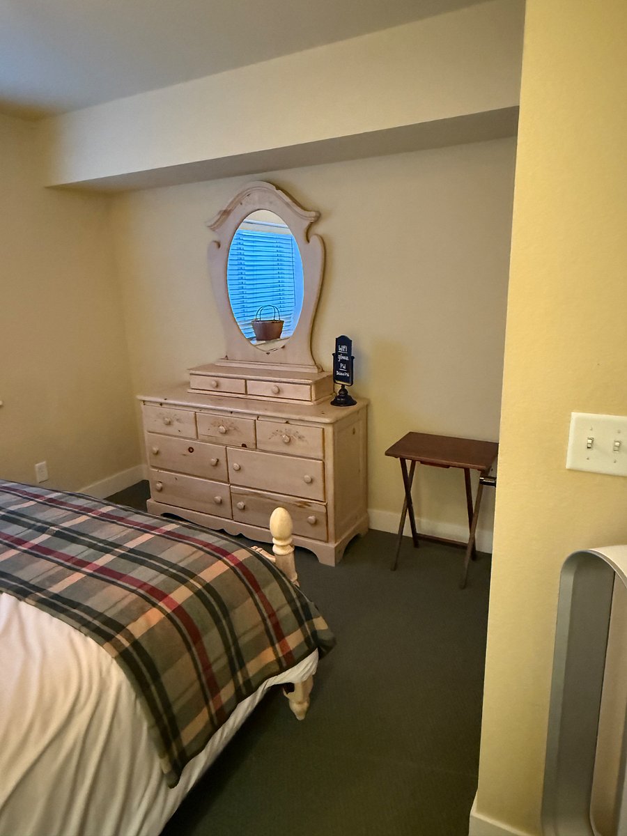 Furnished Finder property 1002255_1 photo 7