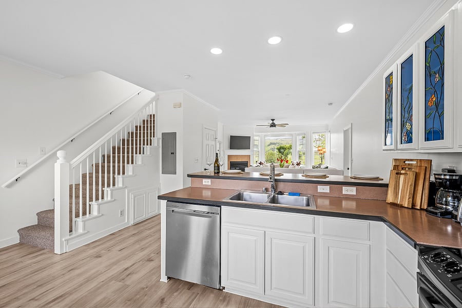 Furnished Finder property 1002264_1 photo 7