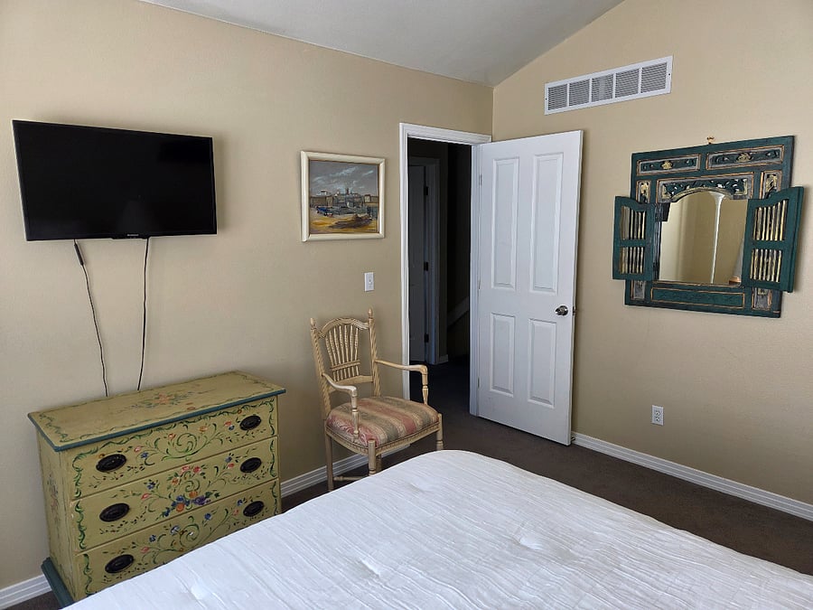 Furnished Finder property 1002284_1 photo 15