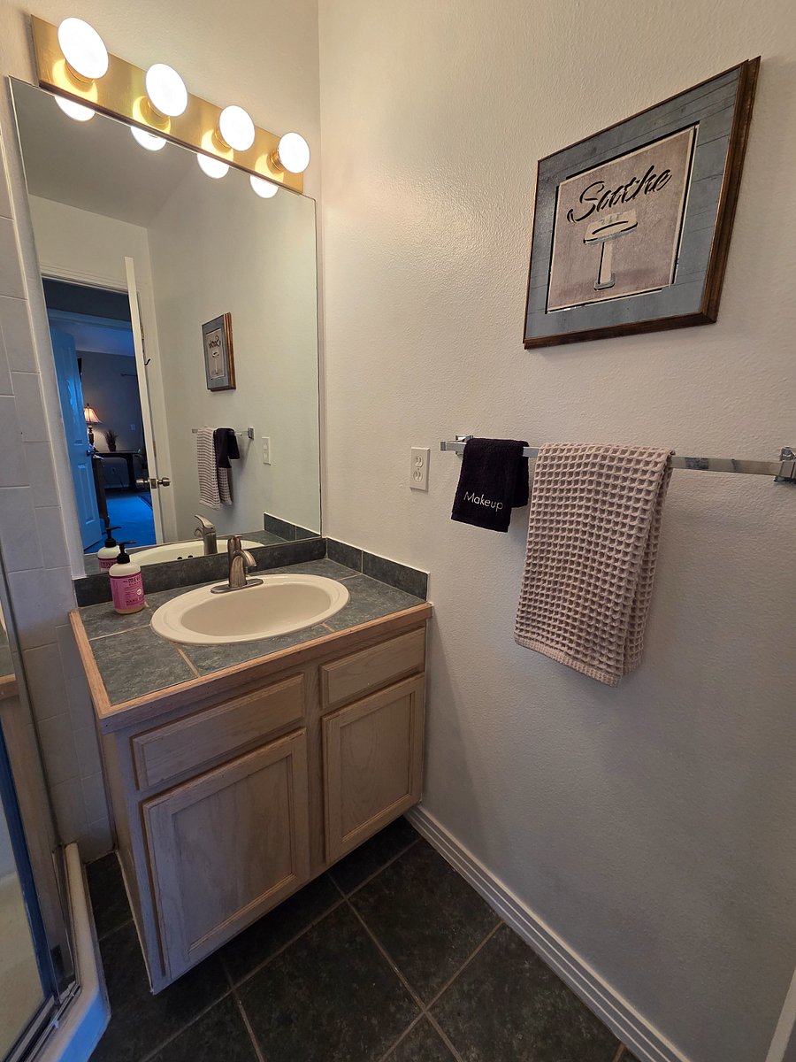 Furnished Finder property 1002284_1 photo 17
