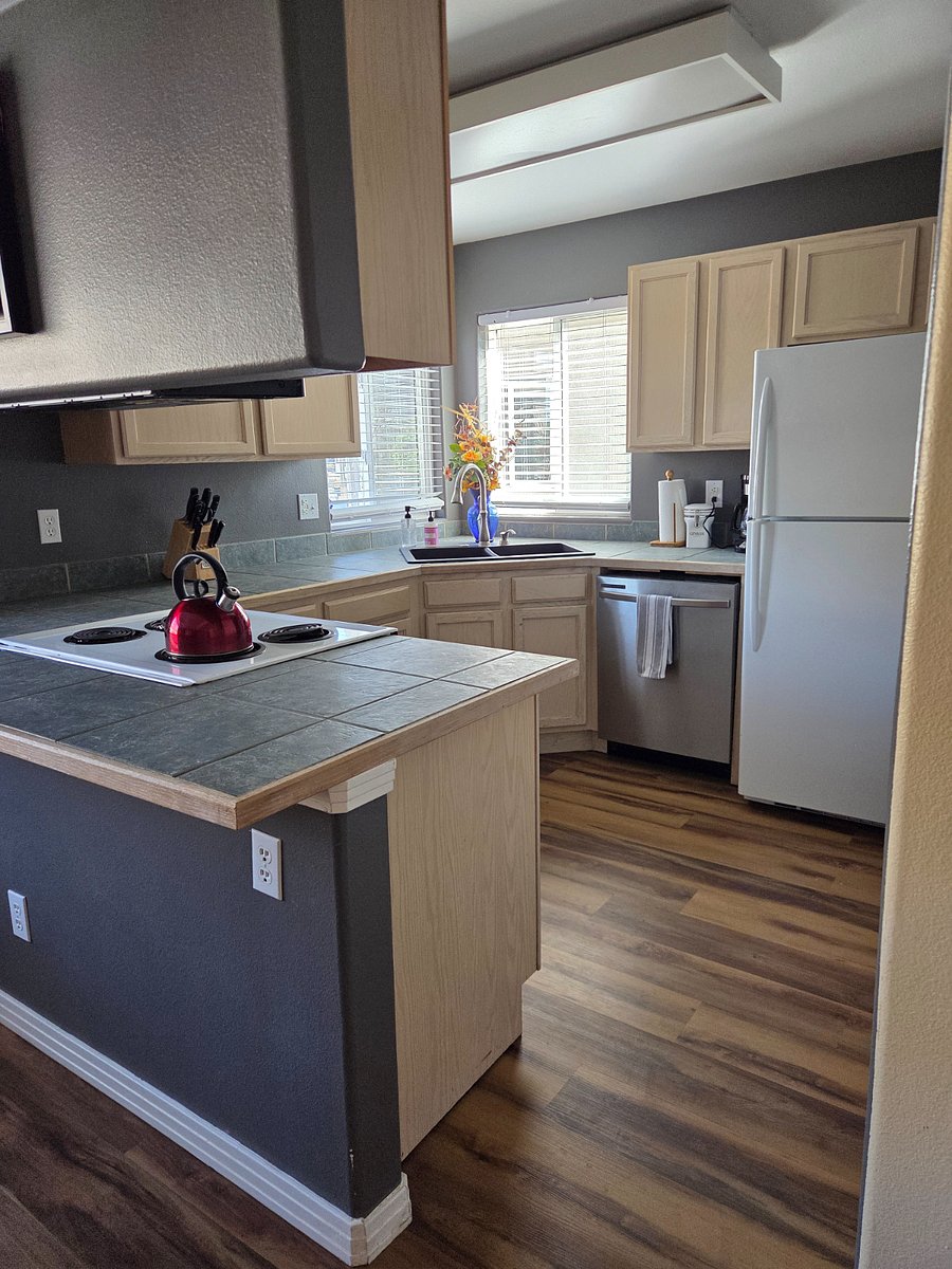 Furnished Finder property 1002284_1 photo 8