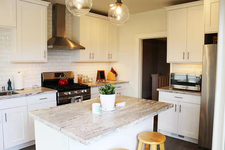 Furnished Finder property 1002287_1 photo 12