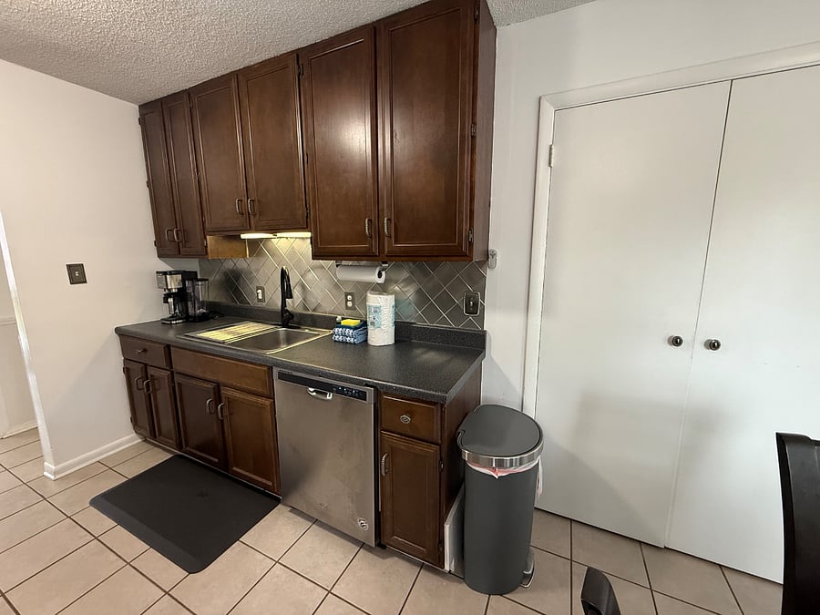 Furnished Finder property 1002291_1 photo 11