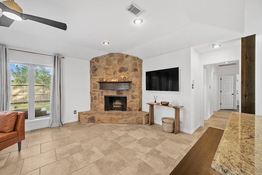 Furnished Finder property 1002300_1 photo 14