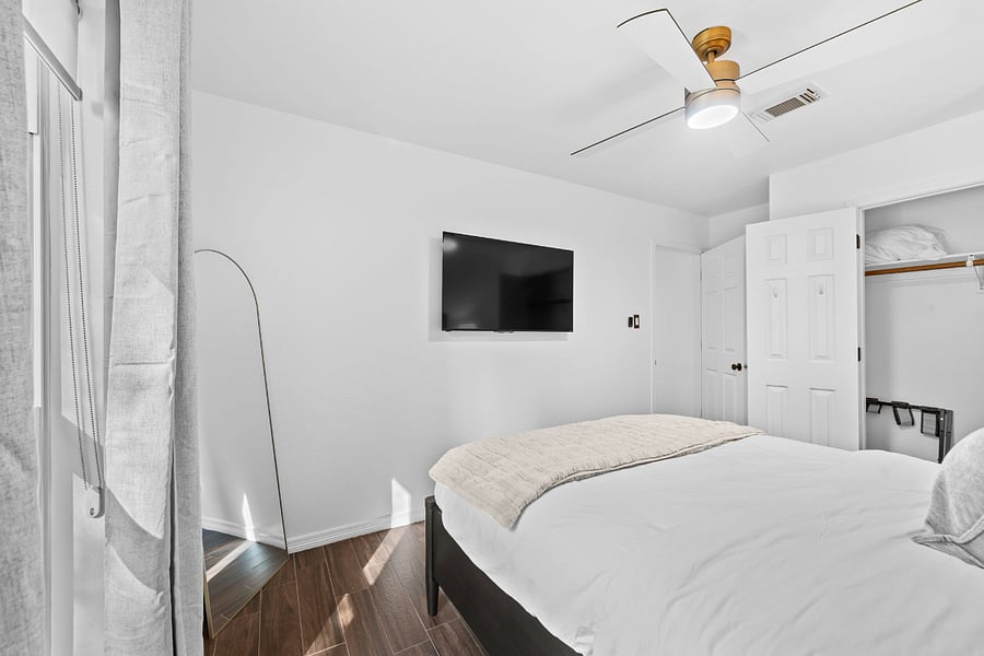 Furnished Finder property 1002300_1 photo 43