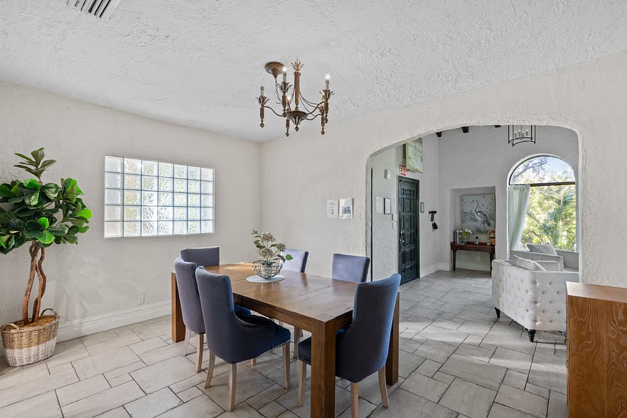 Furnished Finder property 1002316_1 photo 31